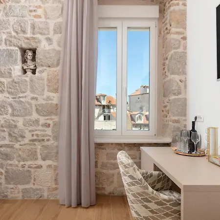 Luxury Spalatum Pensjonat 4*